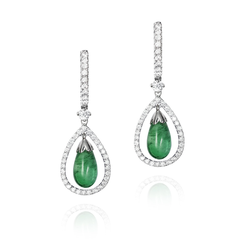 Long earrings 18-karat white gold, Diamonds & Emeralds
