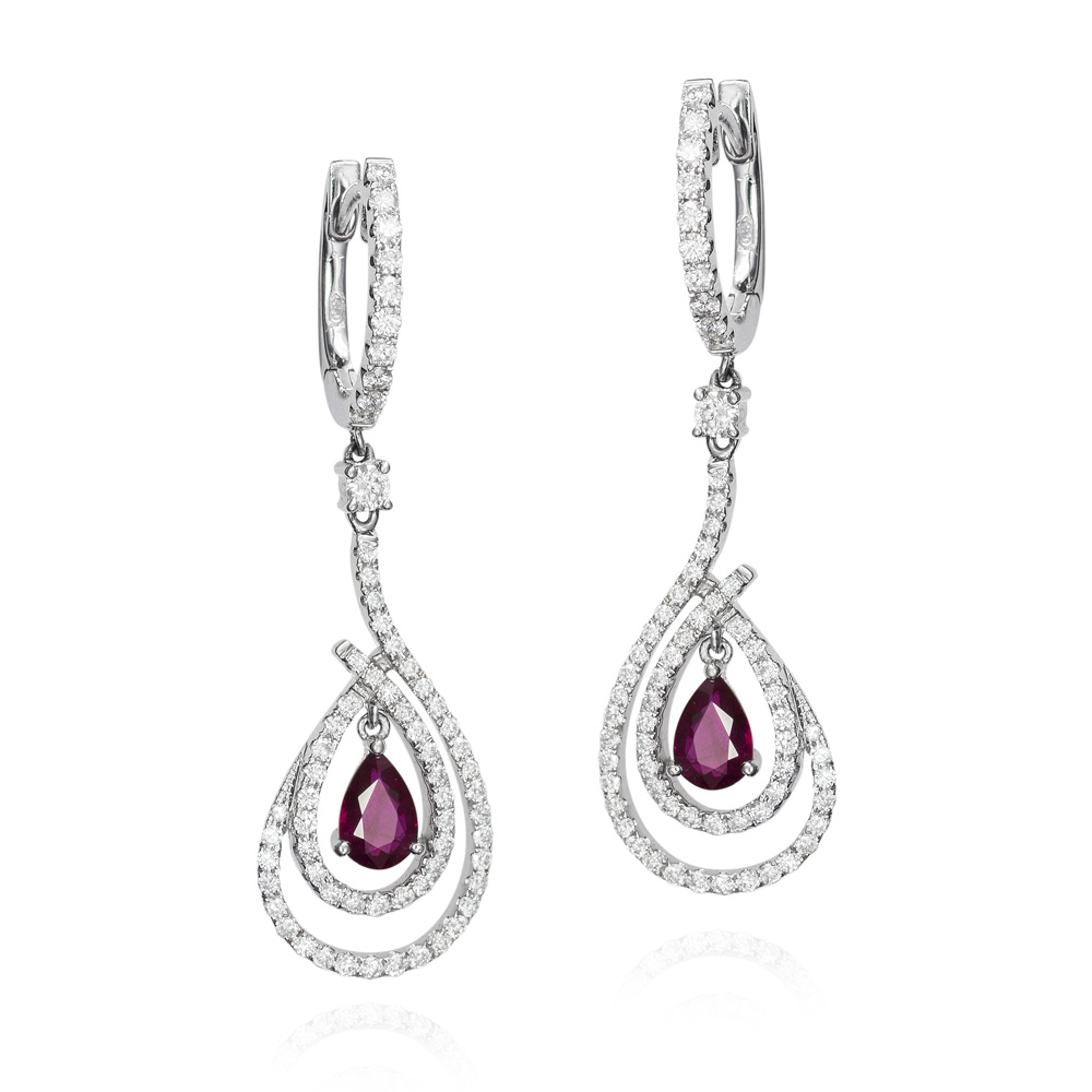18K gold long earrings with ruby and diamonds, 1.02 carats